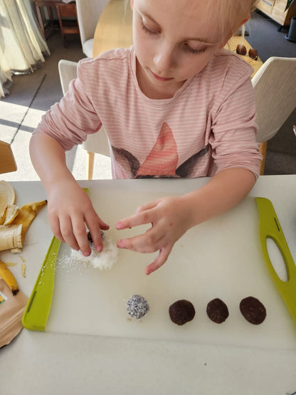 Cocoa-Mint DIY Snack Ball Mix