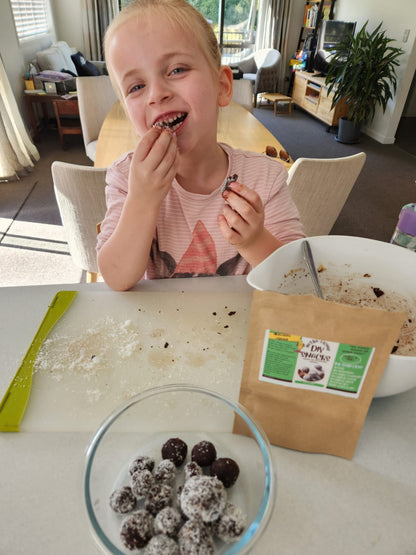 Cocoa-Mint DIY Snack Ball Mix